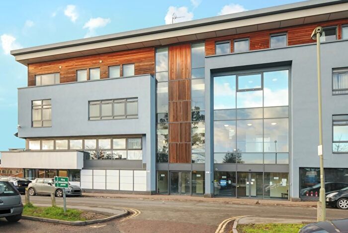 1 Bedroom Flat To Rent In Manzil Way, Key Workers Only, OX4