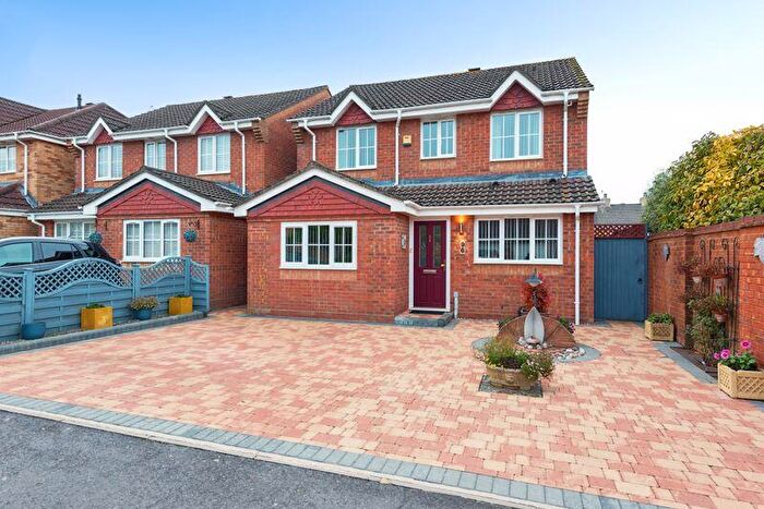 3 Bedroom Detached House For Sale In Wentworth Crescent, Beggarwood, Basingstoke, RG22