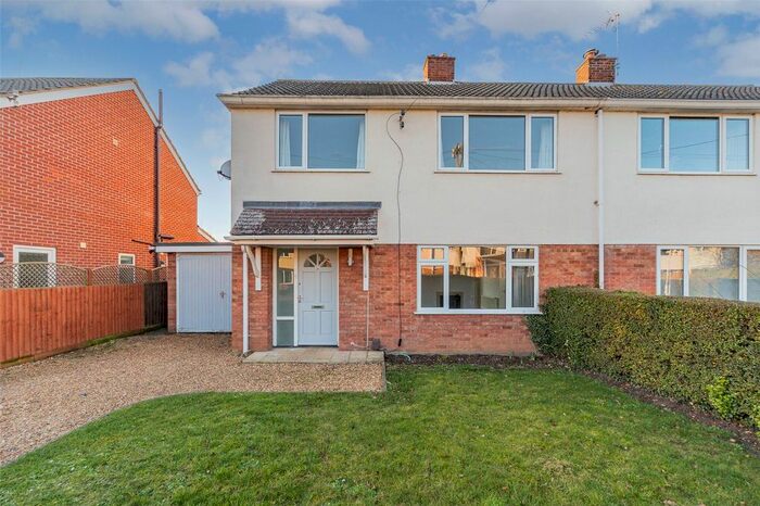 3 Bedroom Semi-Detached House To Rent In Buristead Road, Great Shelford, Cambridge, Cambridgeshire, CB22