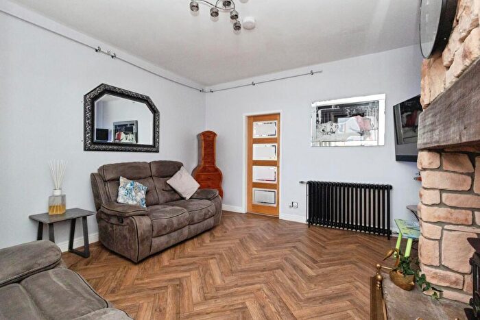 3 Bedroom End Of Terrace House For Sale In Mottram Moor, Mottram, Hyde, Greater Manchester, SK14