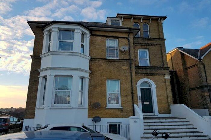 1 Bedroom Flat To Rent In Alexandra Road, Ryde, PO33