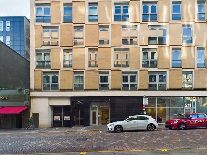2 Bedroom Flat To Rent In Albion Street, Glasgow, G1