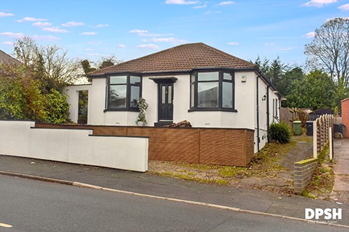 3 Bedroom Detached Bungalow For Sale In Butt Lane, Leeds, LS12