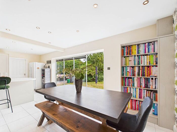 4 Bedroom Detached House For Sale In Watermill Way, Weston Turville, HP22