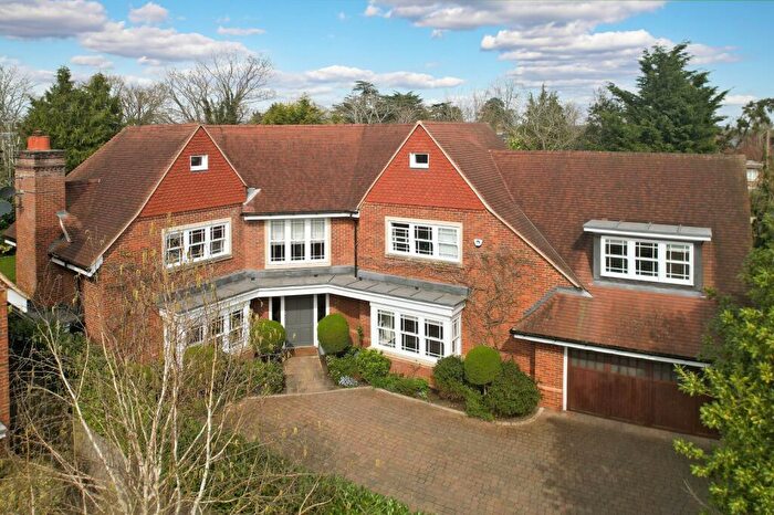 5 Bedroom Detached House For Sale In Ethorpe Close, Gerrards Cross, Buckinghamshire, SL9