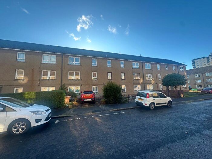 3 Bedroom Flat For Sale In Landsdowne Square, Tayside, Dundee, DD2