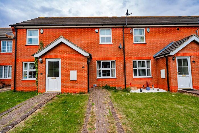 2 Bedroom Terraced House For Sale In Finchley Court, Grimsby, Lincolnshire, DN31