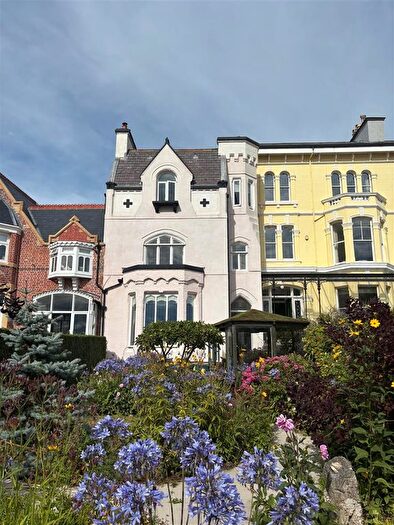 2 Bedroom Flat To Rent In Beach Lawn, Liverpool, L22
