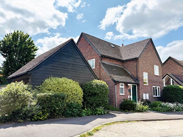 5 Bedroom Detached House For Sale In The Murren, Wallingford, OX10