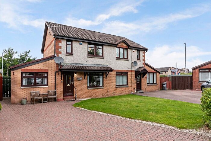 4 Bedroom Semi-Detached House For Sale In Craigielea Park, Renfrew, Renfrewshire, PA4