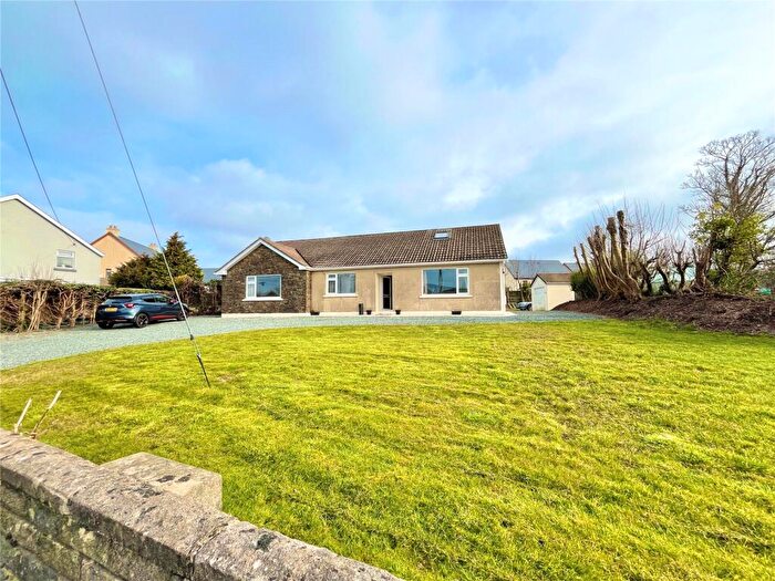 4 Bedroom Bungalow For Sale In Valley Road, Saundersfoot, Pembrokeshire, SA69