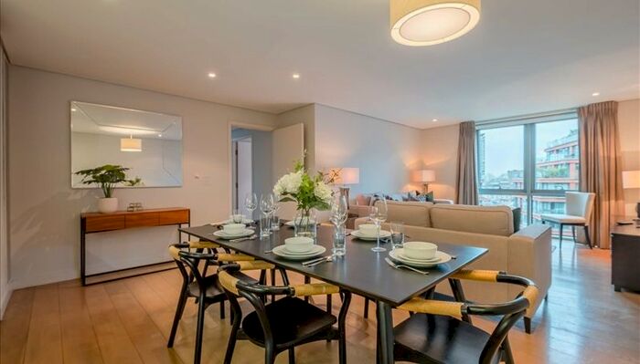 3 Bedroom Flat To Rent In Merchant Square East, London, W2