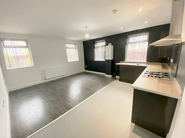 1 Bedroom Flat To Rent In Chorley Old Road, Bolton, BL1