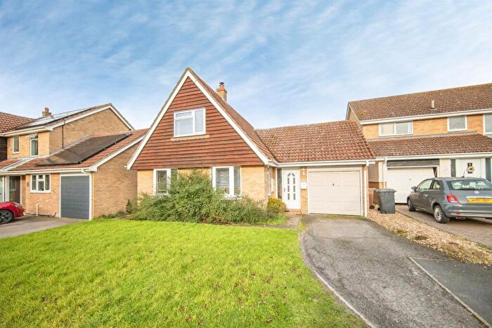 3 Bedroom Detached House For Sale In Holbrook Close, Great Waldingfield, Sudbury, CO10