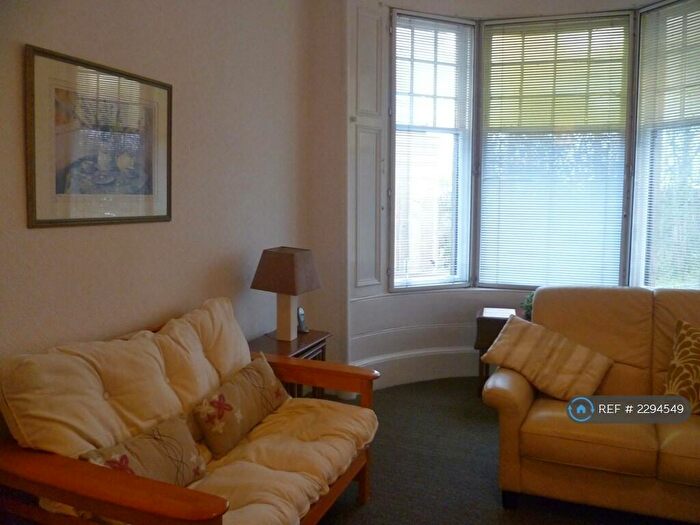 2 Bedroom Flat To Rent In Clifford Street, Glasgow, G51