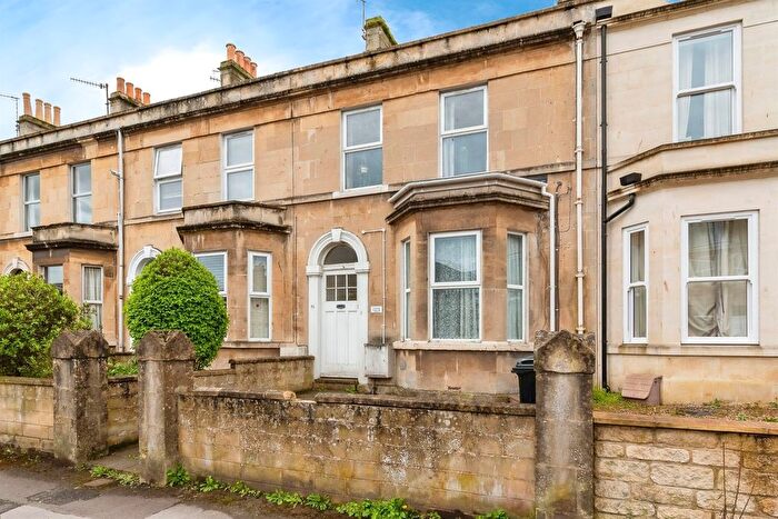 1 Bedroom Flat To Rent In Lower Bristol Road, Bath, BA2