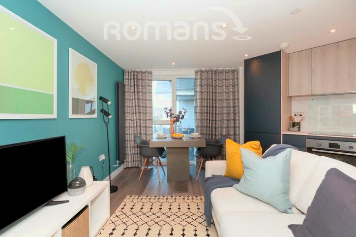 1 Bedroom Flat To Rent In Green Lane, Bagshot, GU19