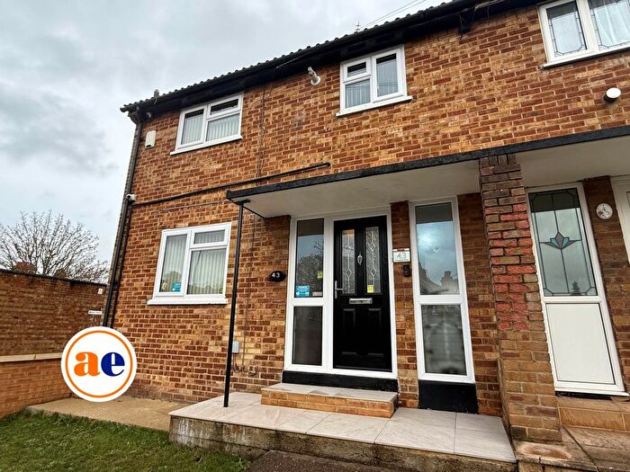 3 Bedroom Property For Sale In Crumpsall Street, London, SE2