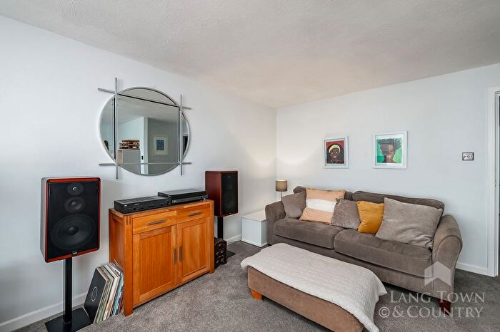 1 Bedroom Flat For Sale In Grand Parade, The Hoe, Plymouth, PL1