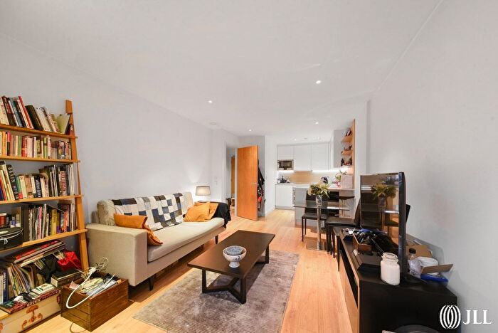 1 Bedroom Flat To Rent In Rivulet Apartments, Devan Grove, N4