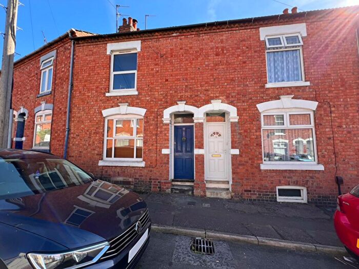 2 Bedroom House To Rent In Baker Street, NN2