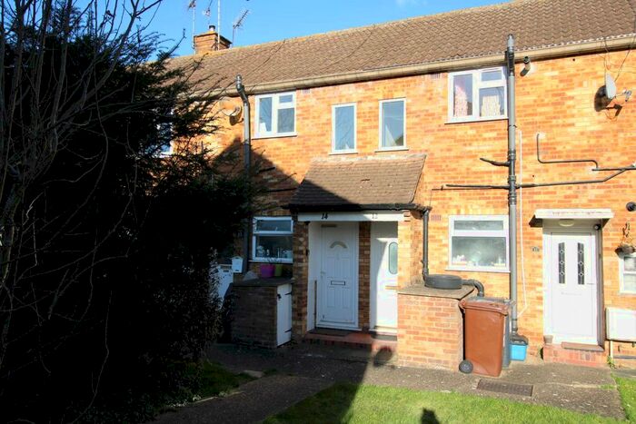 1 Bedroom Maisonette To Rent In Great Slades, Potters Bar, EN6