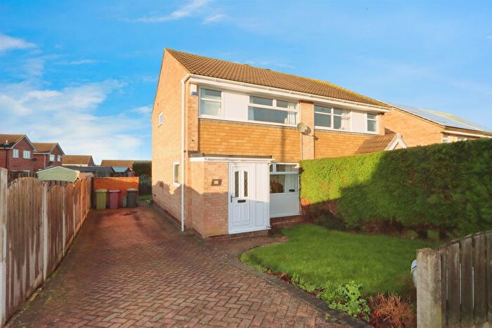 3 Bedroom Semi-Detached House For Sale In Bay Court, Killamarsh, Sheffield, S21