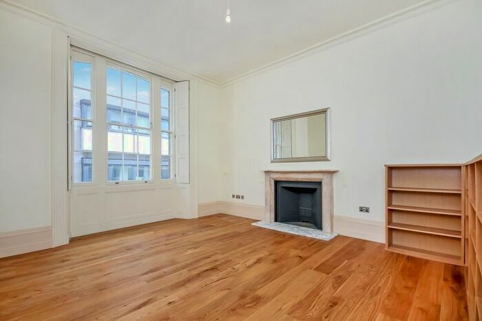 2 Bedroom Flat To Rent In St Mary At Hill, London, EC3R