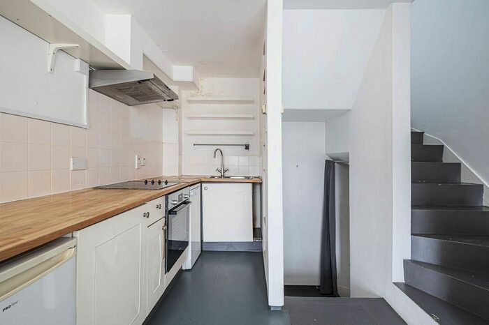 1 Bedroom Property To Rent In Malmesbury Road, Bow, London, E3