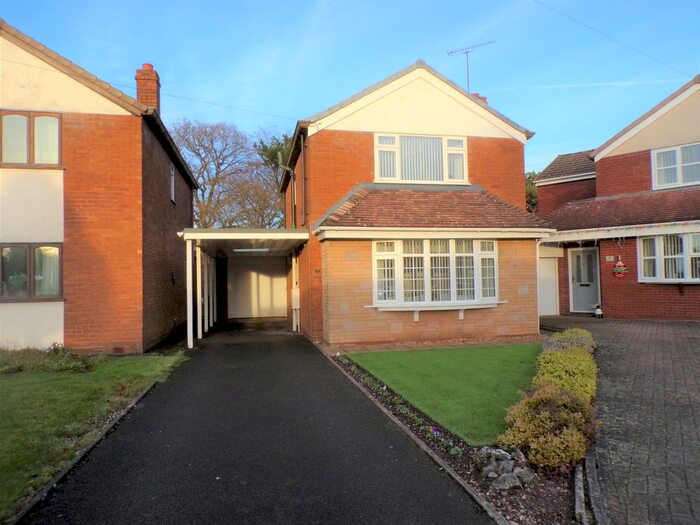 3 Bedroom Detached House For Sale In Larkholme Close, Etchinghill, Rugeley WS15