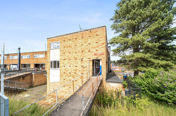 3 Bedroom Flat To Rent In Forest Hills Drive, Townhill Park, Southampton, SO18
