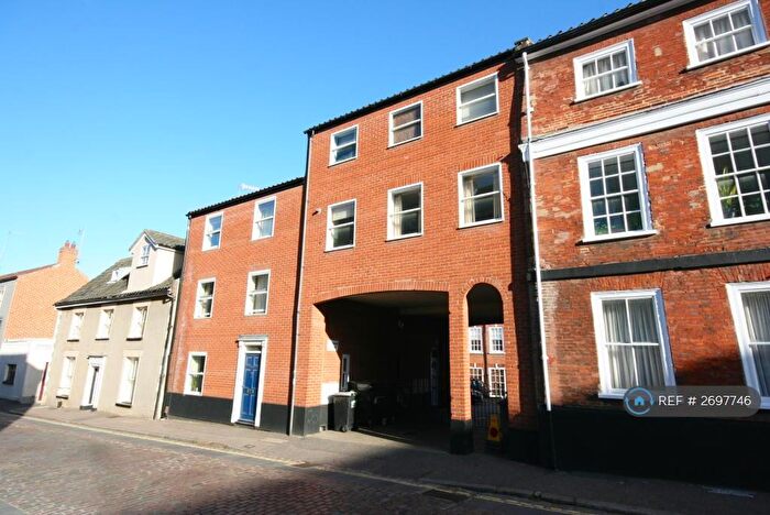 2 Bedroom Flat To Rent In Pottergate, Norwich, NR2