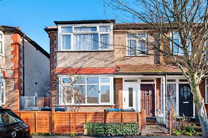 2 Bedroom Maisonette To Rent In Abbey Road, Colliers Wood, SW19