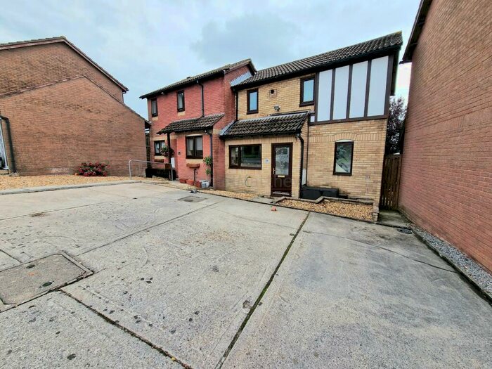 2 Bedroom Semi-Detached House To Rent In Robins Hill, Brackla, Bridgend, CF31