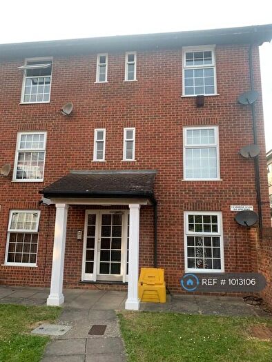 1 Bedroom Flat To Rent In Vanryne House, Loughton, IG10