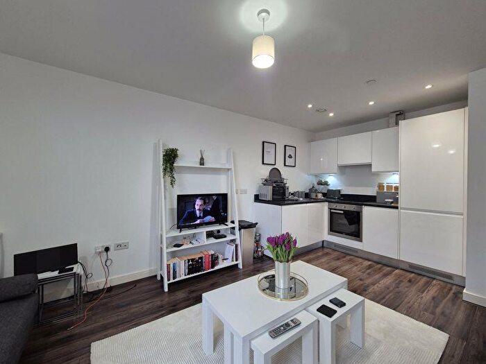 1 Bedroom Apartment For Sale In The Strand, Liverpool, L2
