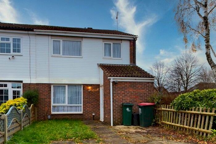 3 Bedroom End Of Terrace House To Rent In Bewbush, Crawley RH11