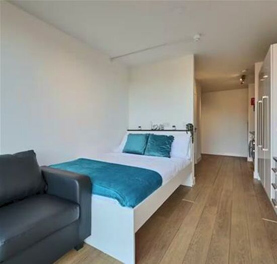 Apartment To Rent In Upperton Road, Leicester, LE3