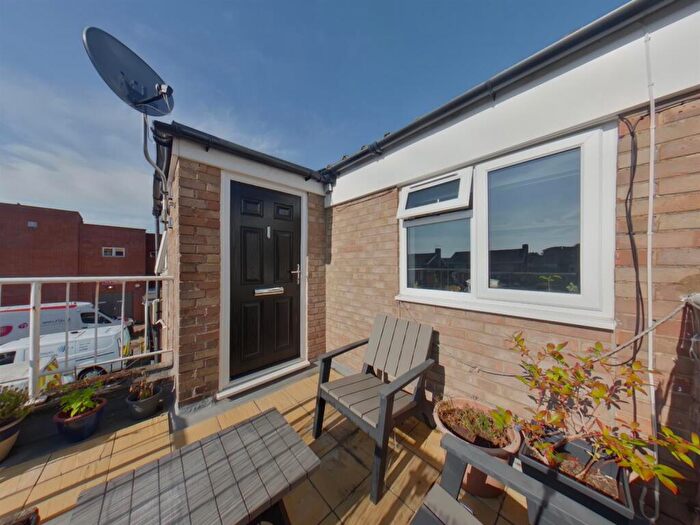 2 Bedroom Flat To Rent In Stubbington Green, Fareham, PO14