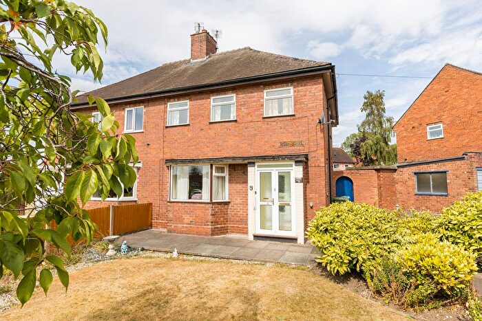 3 Bedroom Semi-detached House For Sale In Queens Drive, Helsby, WA6