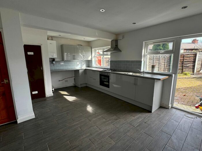 3 Bedroom Semi-Detached House To Rent In Hobley Street, Willenhall, Wolverhampton, WV13