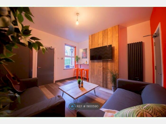 4 Bedroom Detached House To Rent In Denham Road, Sheffield, S11