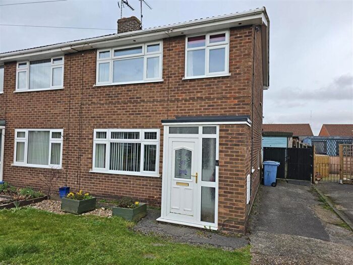 3 Bedroom Semi-Detached House To Rent In Linden Avenue, Tuxford, Newark, NG22