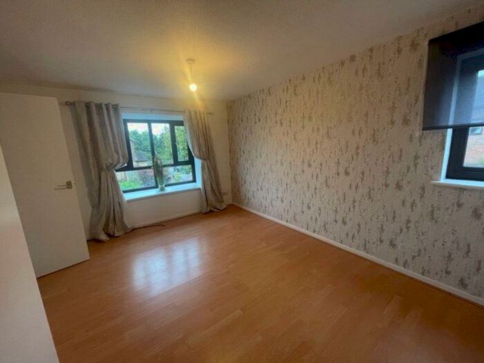 2 Bedroom Maisonette To Rent In Penhurst Close, Weavering, Maidstone, Kent, ME14