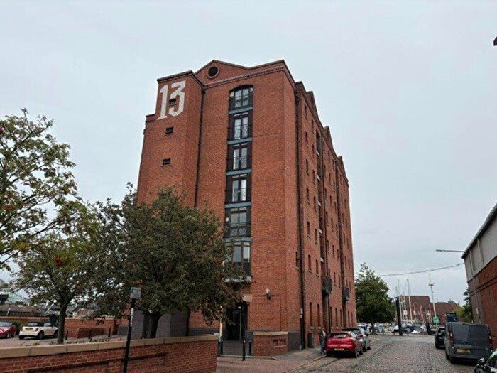 1 Bedroom Flat To Rent In Flat Warehouse, Kingston Street, Hull, HU1