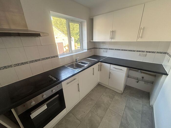 1 Bedroom Flat To Rent In Mill Green Road, CR4