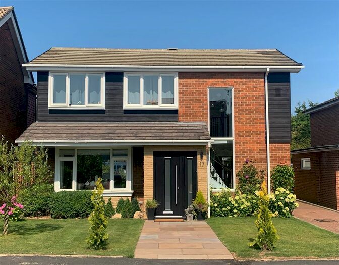 4 Bedroom Detached House For Sale In The Greenways, Paddock Wood