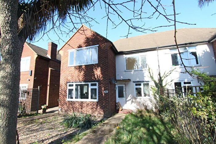 2 Bedroom Maisonette To Rent In Mottingham Road, London, SE9