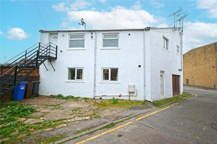 1 Bedroom Apartment To Rent In Lower Croft Street, Earby, Barnoldswick, Lancashire, BB18