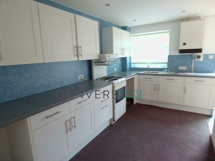 3 Bedroom Terraced House To Rent In Clifford Street, Leicester, LE3